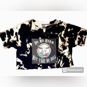 Cropped customized western T-shirt